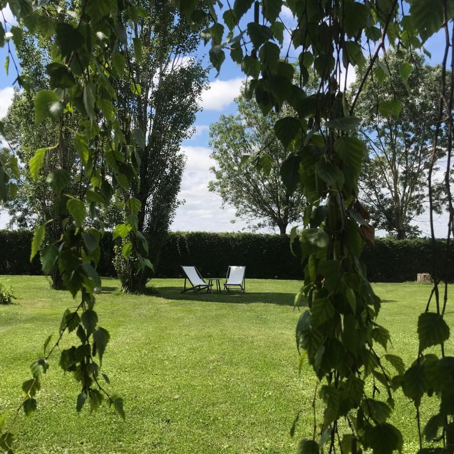 Logis De Pierre Levee Bed and Breakfast Bessines Buitenkant foto